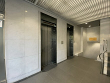 エレベーター（2基）