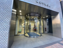 オフィスビル出入口