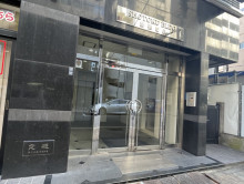 オフィスビル出入口