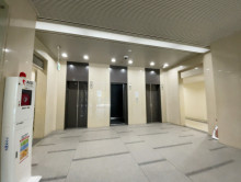 エレベーター(3基)