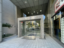 オフィスビル出入口