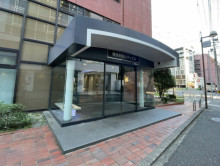 オフィスビル出入口