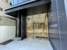 オフィスビル出入口