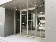 オフィスビル出入口