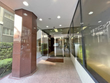 オフィスビル出入口