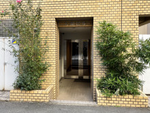 オフィスビル出入口