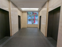 エレベーター(4基)