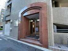 オフィスビル出入口