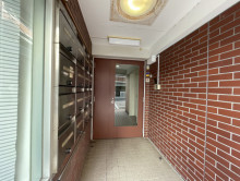 オフィスビル出入口