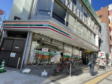 1階のセブンイレブン大田区西蒲田8丁目店
