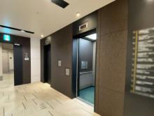 エレベーター（2基）