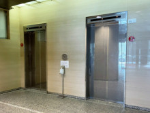 エレベーター(2基)