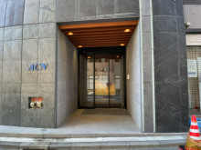 オフィスビル出入口