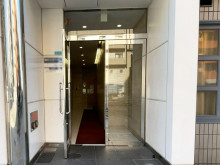 オフィスビル出入口