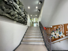 出入口前の階段