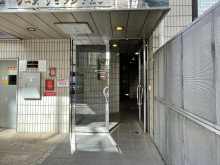 エントランスアプロー