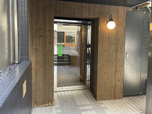 オフィスビル出入口