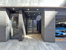 オフィスビル出入口