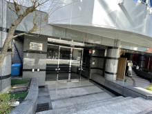 オフィスビル出入口