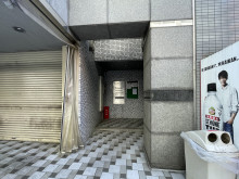 オフィスビル出入口