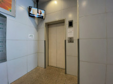 エレベーター(1基)