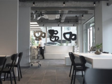 カフェ兼用ラウンジ