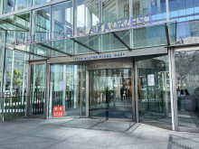 敷地内の商業施設