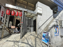 オフィスビル出入口