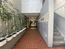 オフィスビル出入口