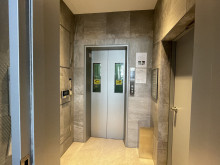 エレベーター(1基)