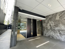 オフィスビル出入口