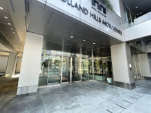 オフィスビル出入口