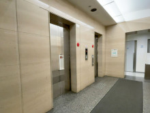 エレベーター(2基)