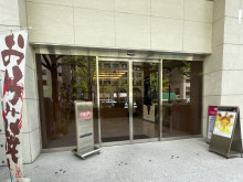 オフィスビル出入口