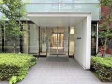 オフィスビル出入口