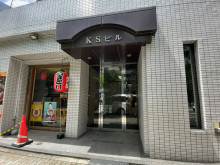 オフィスビル出入口