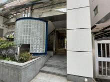 オフィスビル出入口