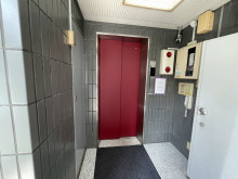 エレベーター(1基)