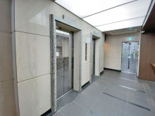 エレベーター(2基)