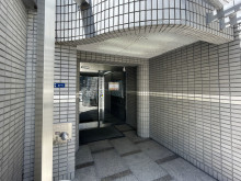 オフィスビル出入口