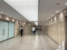 エントランスホール