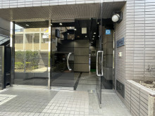 オフィスビル出入口