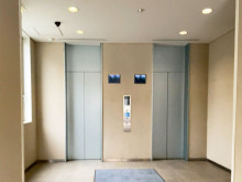 エレベーター（2基）