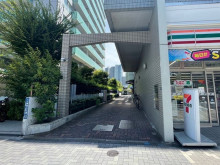 エントランスアプロー