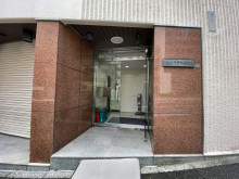 オフィスビル出入口