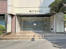 オフィスビル出入口