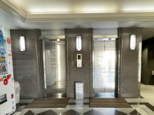 エレベーター(2基)