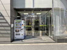 オフィスビル出入口