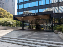 オフィスビル出入口