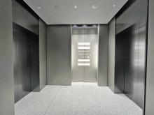 エレベーター(2基)